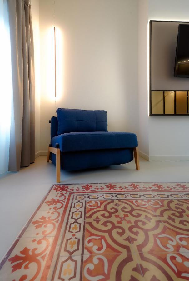 Bergamo Inn 21 Exterior foto A sofa bed